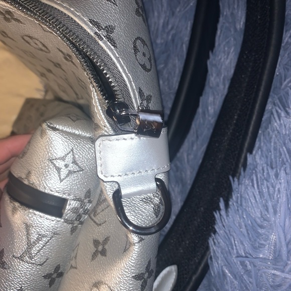 Louis Vuitton Monogram Pochette Backpack - Picture 5 of 8